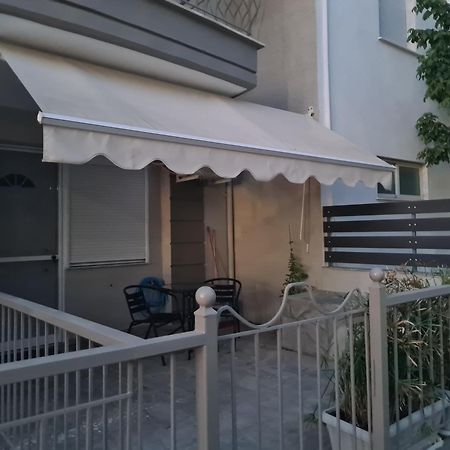 Makis Apartments Touzla Ofrínion Eksteriør bilde